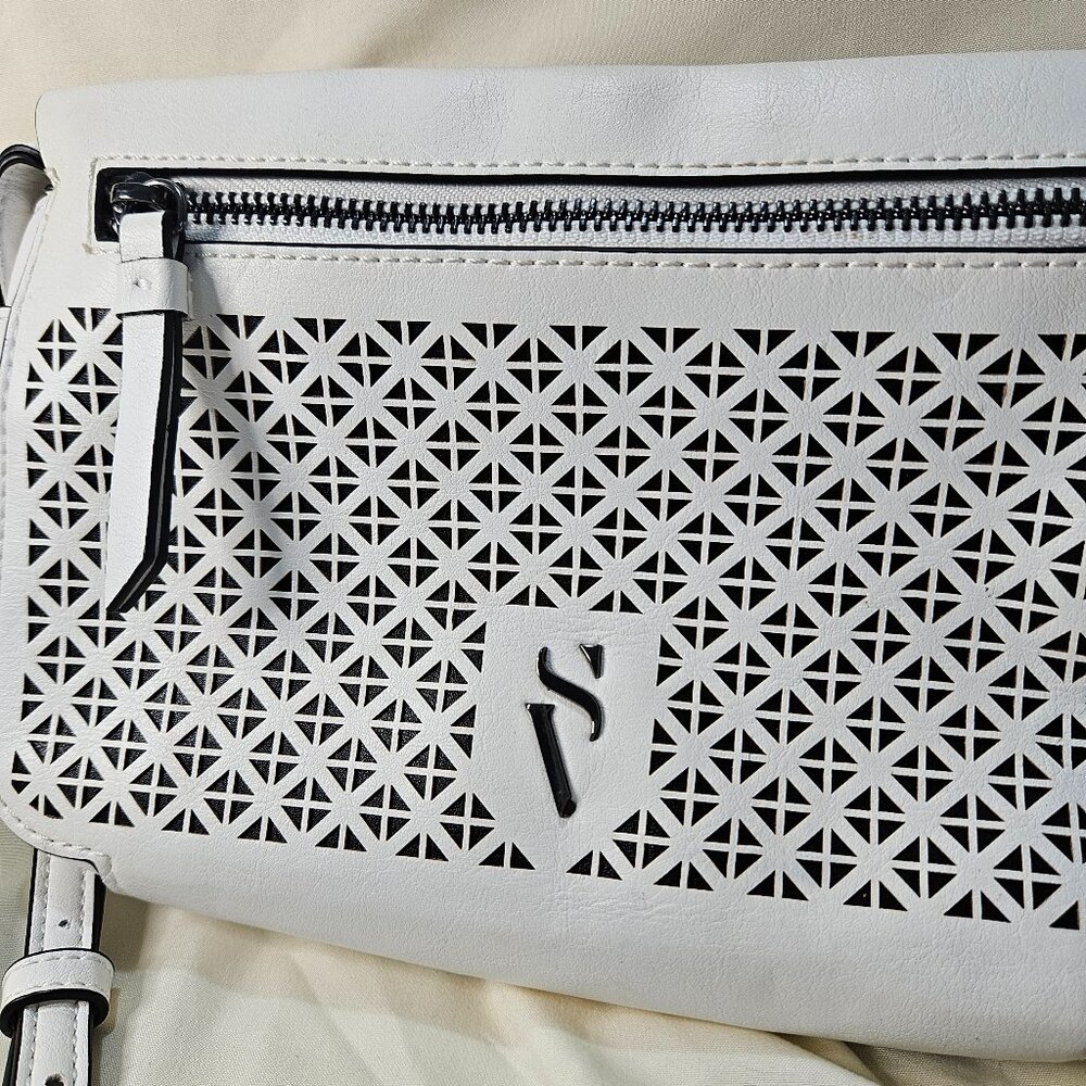Simply Vera Vera Wang White Crossbody Faux Leather Purse